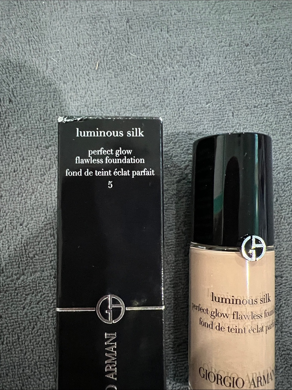 Giorgio Armani Luminous Silk Foundation Shade 5 NWT